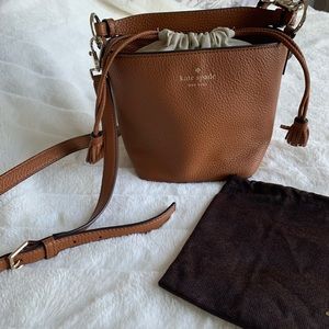 Kate Spade ♠️ Hayes Brown Bucket Bag